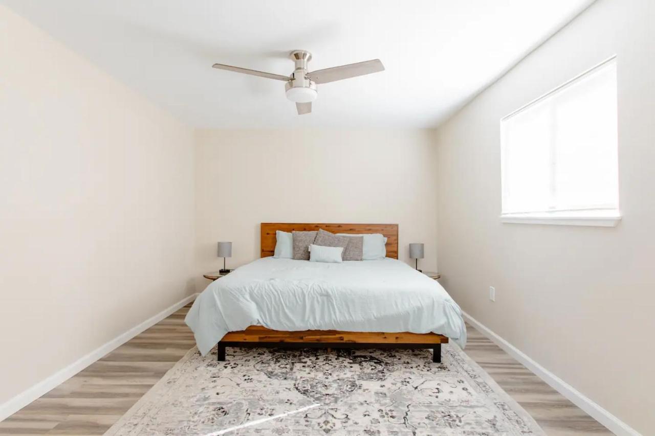 Beautiful Spacious Guest Home 로즈빌 외부 사진