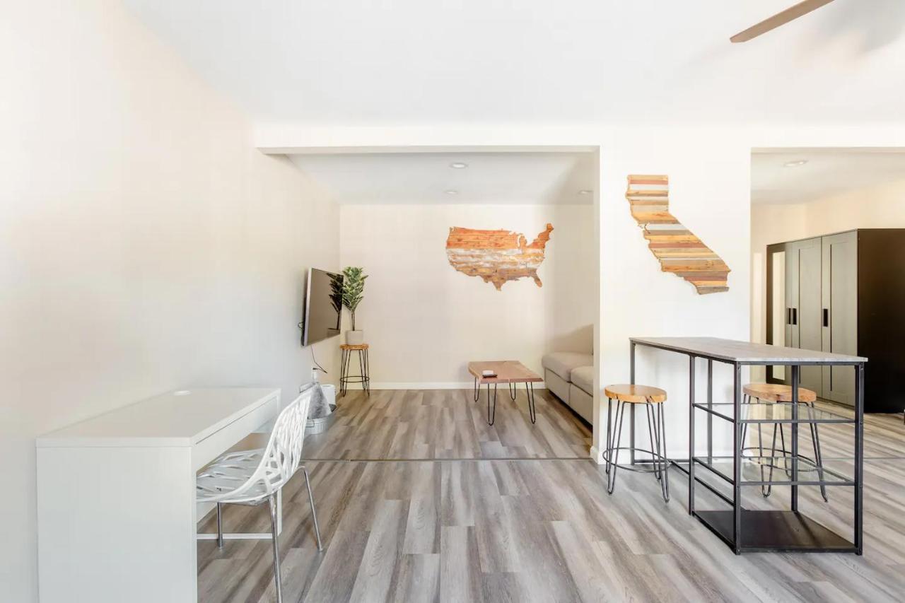 Beautiful Spacious Guest Home 로즈빌 외부 사진